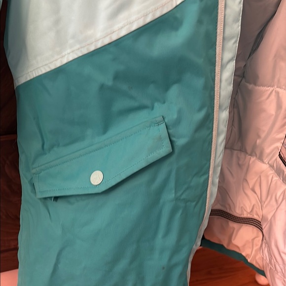 The North Face green ski jacket - Picture 11 of 14